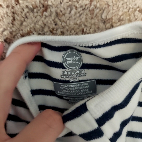 ⭐3/$10 Footed PJs - Picture 3 of 3